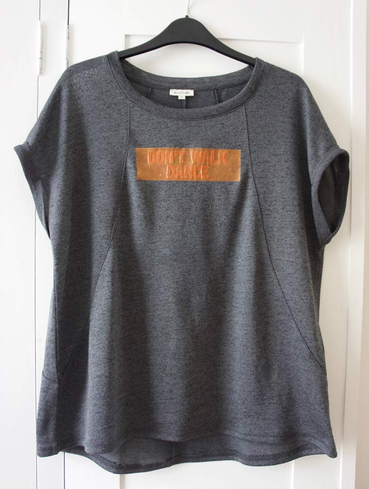 grey-t-shirt-web